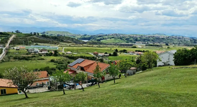Casa con piscina y fantasticas vistas, Забронировать Отель Мьенго Cantabria Coast