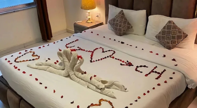 Номер Deluxe Rayan Hotel Suites
