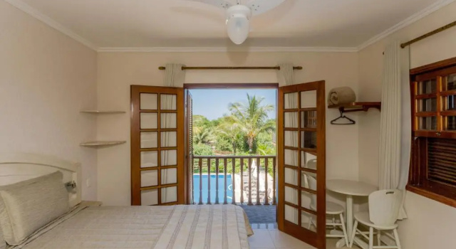 Двухместный номер Standard с видом на бассейн Beach Hotel Cambury