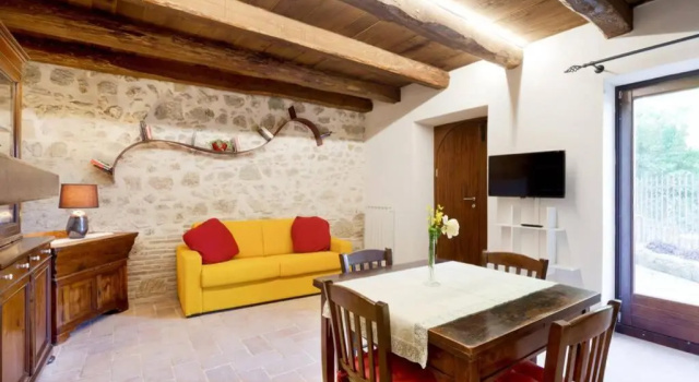 Authentic Villa Surrounded by Nature, Забронировать Вилла Терни Умбрия