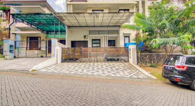 OYO 3861 Homestay Villa Tidar, Брондау Вилла Malang қаласындағы виллалар, Вилла