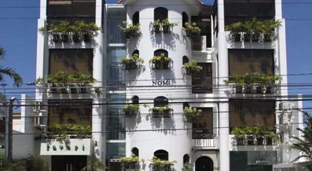 RedDoorz Plus @ Aguirre Avenue BF Homes