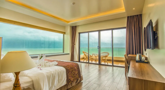 Двухместный номер Deluxe с балконом и с панорамным видом Coral Bay Resort