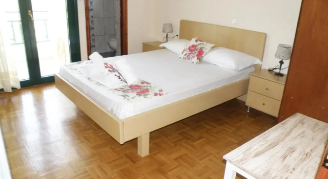 Villa Rodia 2 guests