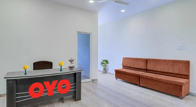 OYO 70302 Aayush Stay Inn, Varaa Hotelli Hyderabad 