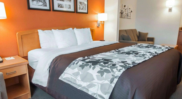 Двухместный люкс Sleep Inn & Suites Lake of the Ozarks