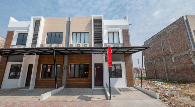 OYO 3246 Rukost Columbus G10, Varaa Hotelli Karawang West Java