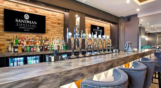 Sandman Signature London Gatwick Hotel, Réserver Hôtel Hôtels à Sussex avec piscine, Piscine