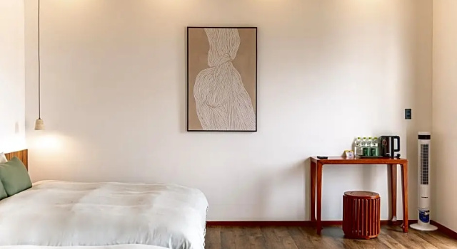 Четырёхместный номер Standard с балконом Pi Boutique Hotel