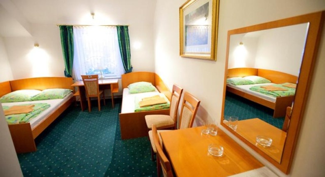 Hotel Korona, Забронировать Отель Отели Слубице с завтраком, Завтраки