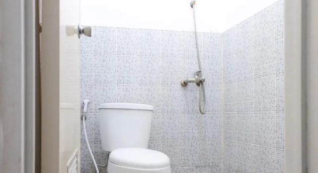 Luxo Casal quarto RedDoorz near Ahmad Yani Airport 3