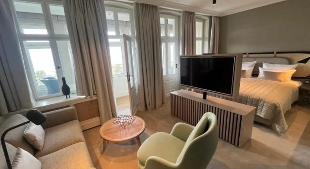 Полулюкс с балконом Strandhotel Ostende
