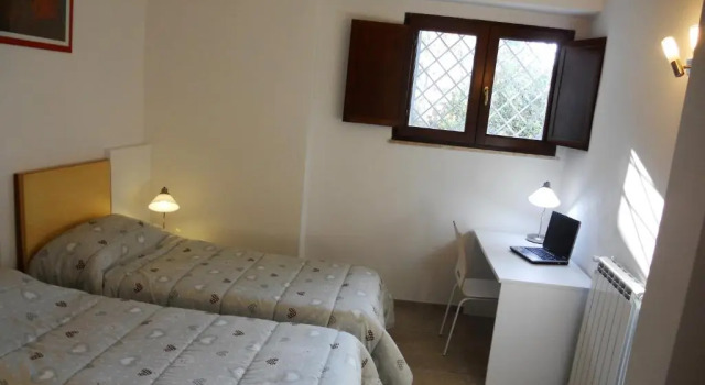 Le Camere Pinte, Rezervasyon Otel Latina Lazio Coast