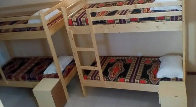 Кровать в общем номере Room-very Comfortable bed in Mixed Dormi