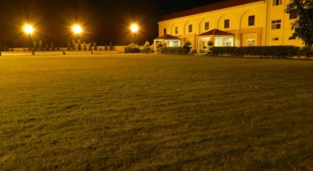 Hotel Garden Court, Забронировать Отель Хошиарпур штат Пенджаб