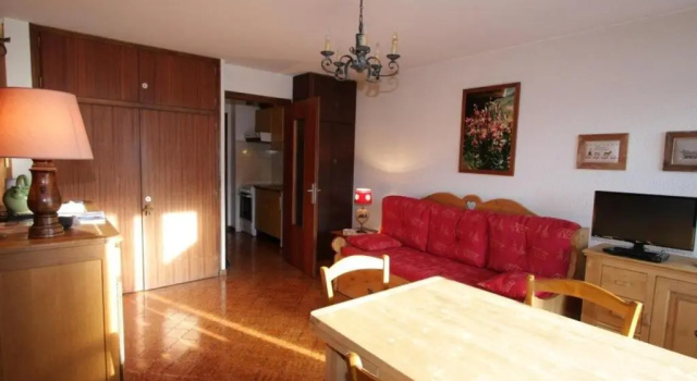 Studio Le Grand-Bornand, 1 pièce, 4 personnes - FR-1-458-89, Забронировать Апартаменты/квартира Отели Лыжного курорта на озере Анси с парковкой, Парковка
