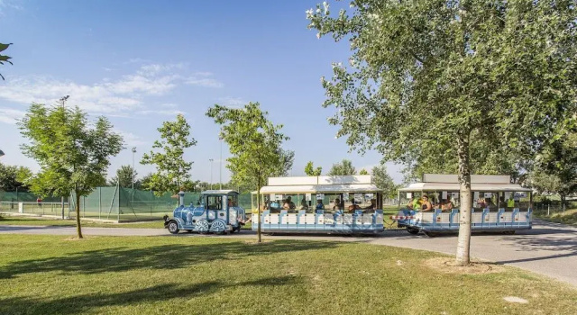 Residence Robinia Pinetine, Забронировать Отель Каорле 
