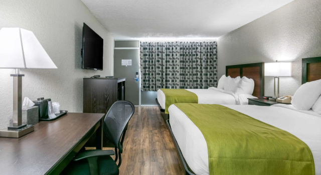 Четырёхместный номер Standard Rodeway Inn Kingston Springs