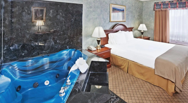 Holiday Inn Express Hotel & Suites Mesquite by IHG