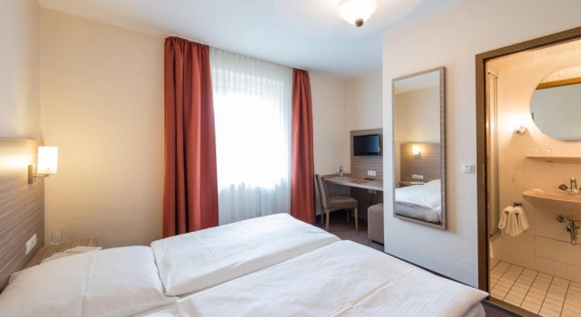 Двухместный номер Standard Hotel Eisbach