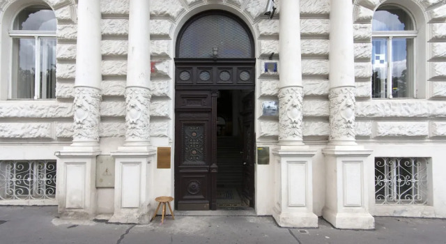 Central 3 Bedroom Home near National Museum, Забронировать Апартаменты/квартира Прага 02 Прага, рядом с Retro Music Hall