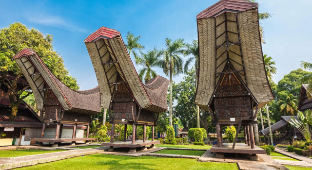 OYO Life 2843 Raz House Syariah, Rezervați Hotel Matraman Cilandak