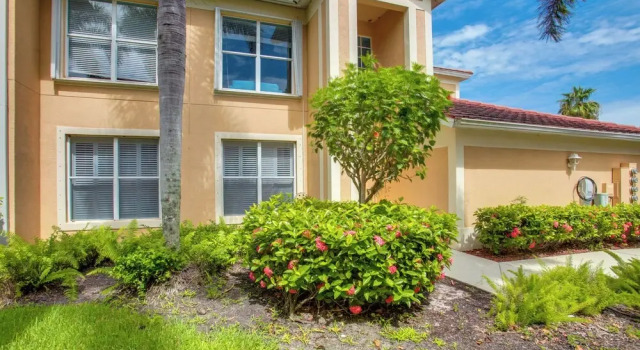 3 Mi to Dtwn Fort Myers: Condo w/ Pool & Hot Tub, Rezervați Apartament North Fort Myers Fort Myers Area