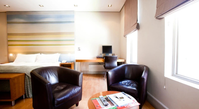 Двухместный номер Standard с балконом Hippo Boutique Hotel
