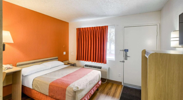 Motel 6 Everett, WA - South, Book Motel Everett Washington (state)