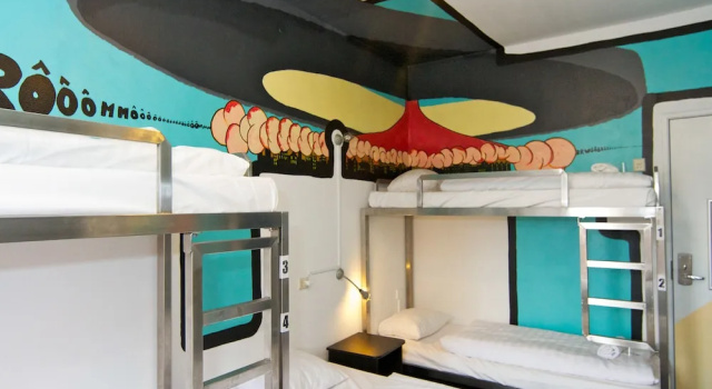 Кровать в общем номере St Christopher's Inn Amsterdam - The Winston