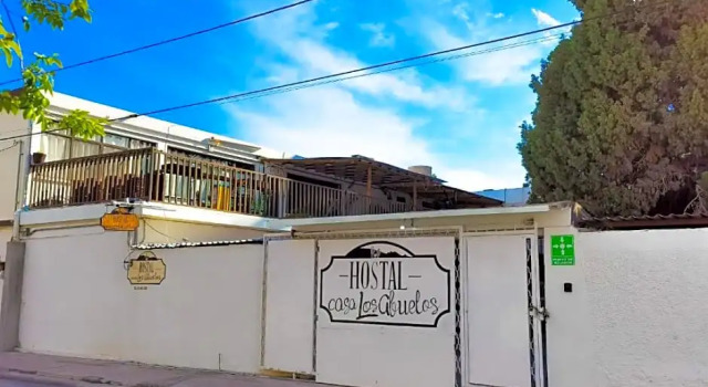 OYO Hostal Casa Los Abuelos