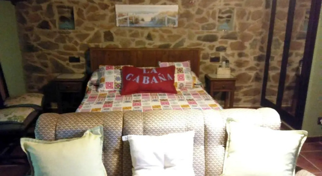 Studio with enclosed garden and wifi at Valencia de Alcantara, Забронировать Дом для отпуска Валенсия-де-Алькантара Caceres Province