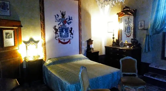 Palazzo 100 finestre Suite D'Annunzio, Забронировать Отель Рипе Марке