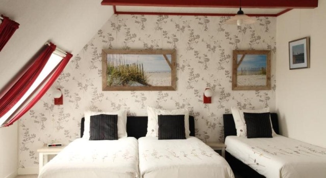 Bed & Breakfast Tjallewal, Забронировать Отель Отели Kop van Noord-Holland с парковкой, Парковка