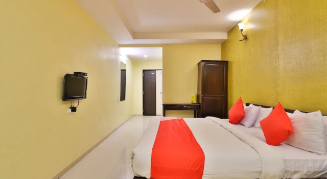 Hotel Shree Plaza, Забронировать Отель Отели Бхаруч с парковкой, Парковка