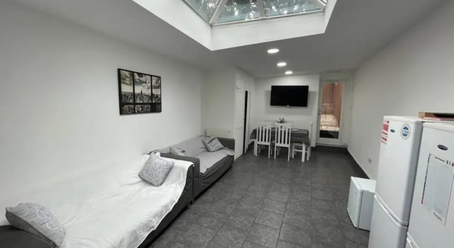 Studio Close to Selly Oak Train Station, Забронировать Апартаменты/квартира Бирмингем Уэст-Мидлендс, рядом с Oleaster