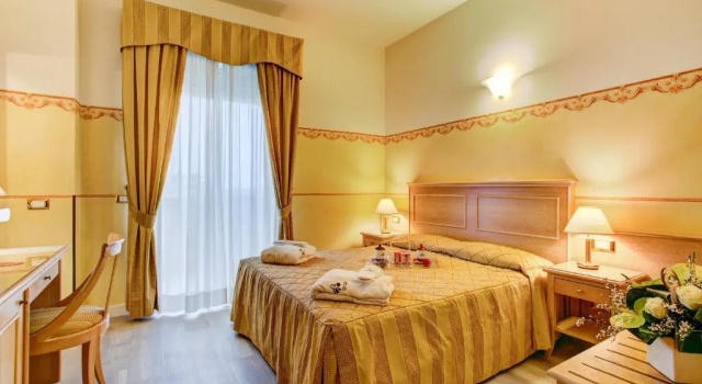 Двухместный номер Standard с балконом Hotel Byron