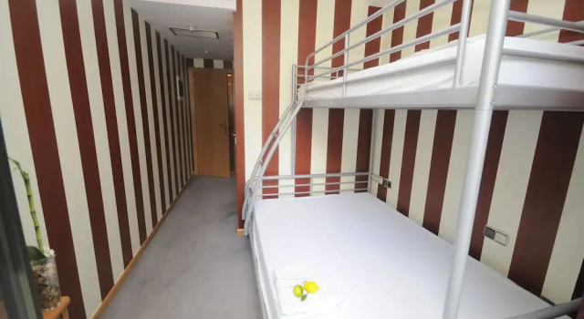 Двухместный номер Standard Albergue Revolutum Hostel