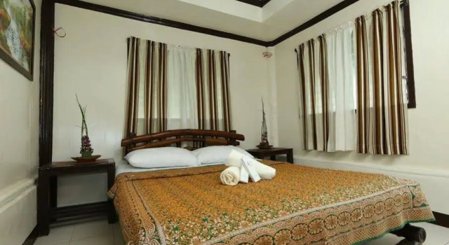 Punta Isla Lake Resort