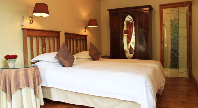 Evergreen Lodge, Забронировать Отель Отели Стелленбос с завтраком, Завтраки