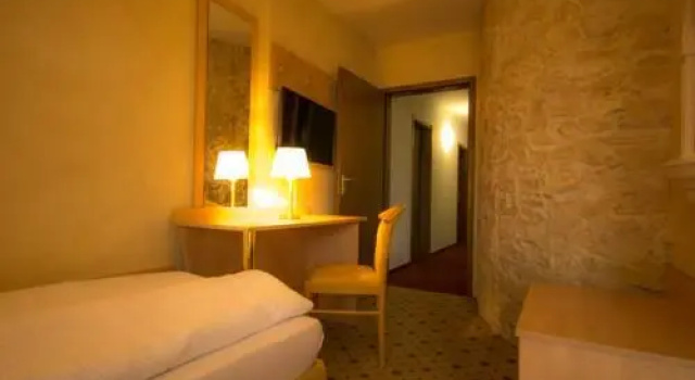 Hotel-Restaurant Alpha, Забронировать Отель Отели Мос с парковкой, Парковка