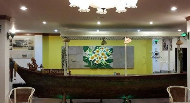 Sea Falcon Hotel