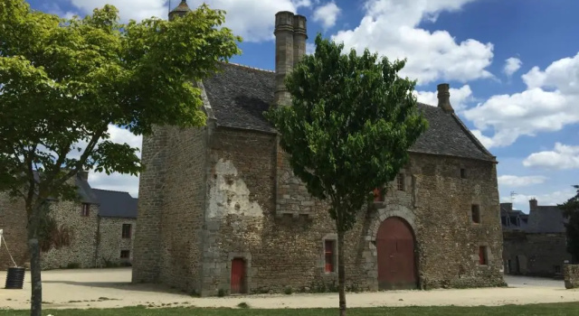 Коттедж La Petite Maison Bleue