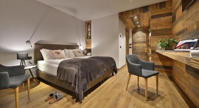Полулюкс Hotel Piccolo Tibet
