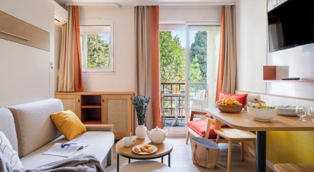 Студия с балконом Résidence Pierre & Vacances Les Citronniers