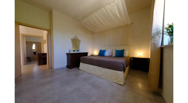 Tenuta con due Abitazioni Indipendenti e Piscina, Book Villa Valle d'Itria hoteller med pool, Swimmingpool
