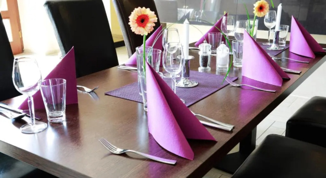 Трёхместный номер Standard Hotel zwei&vierzig
