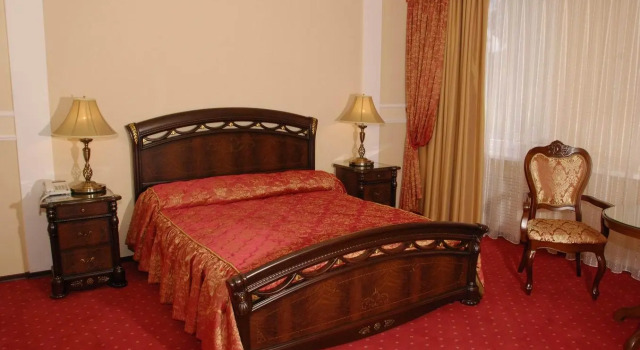 Двухместный полулюкс Гранд Отель