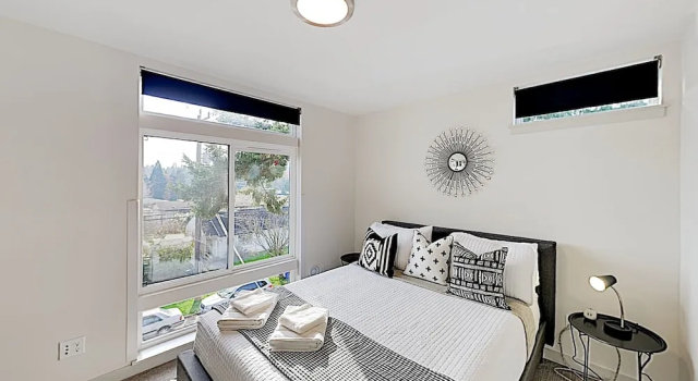 New Listing! New-build Ballard : Rooftop Deck 4 Bedroom Home