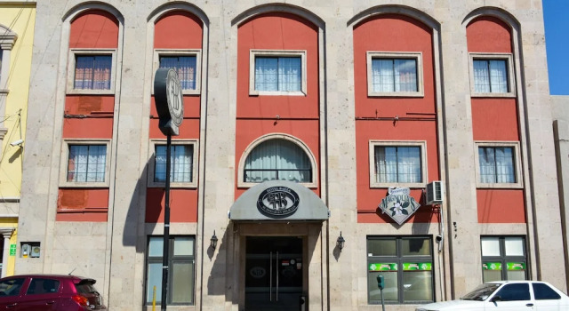 HOTEL BAEZA, Rezervovat Hotel Las Delicias Chihuahua